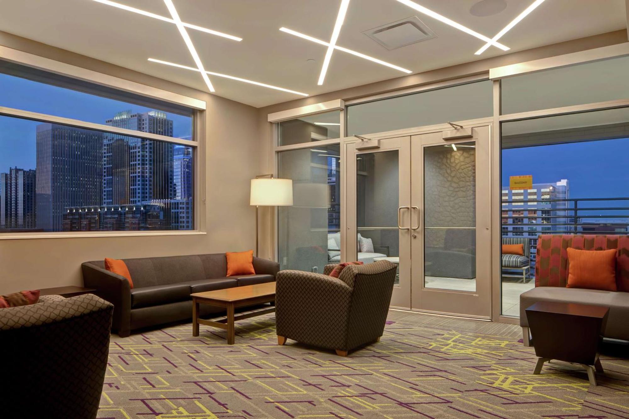 Home2 Suites By Hilton Charlotte Uptown Esterno foto