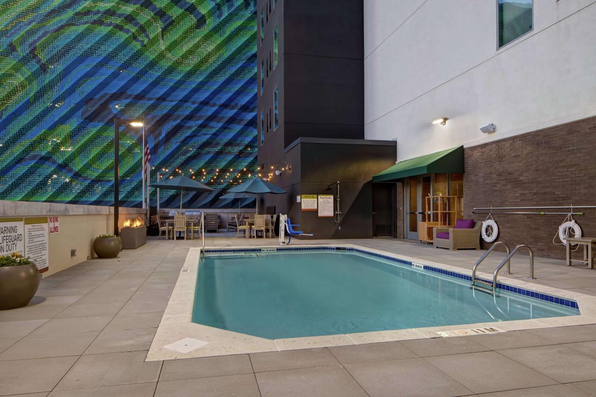Home2 Suites By Hilton Charlotte Uptown Esterno foto